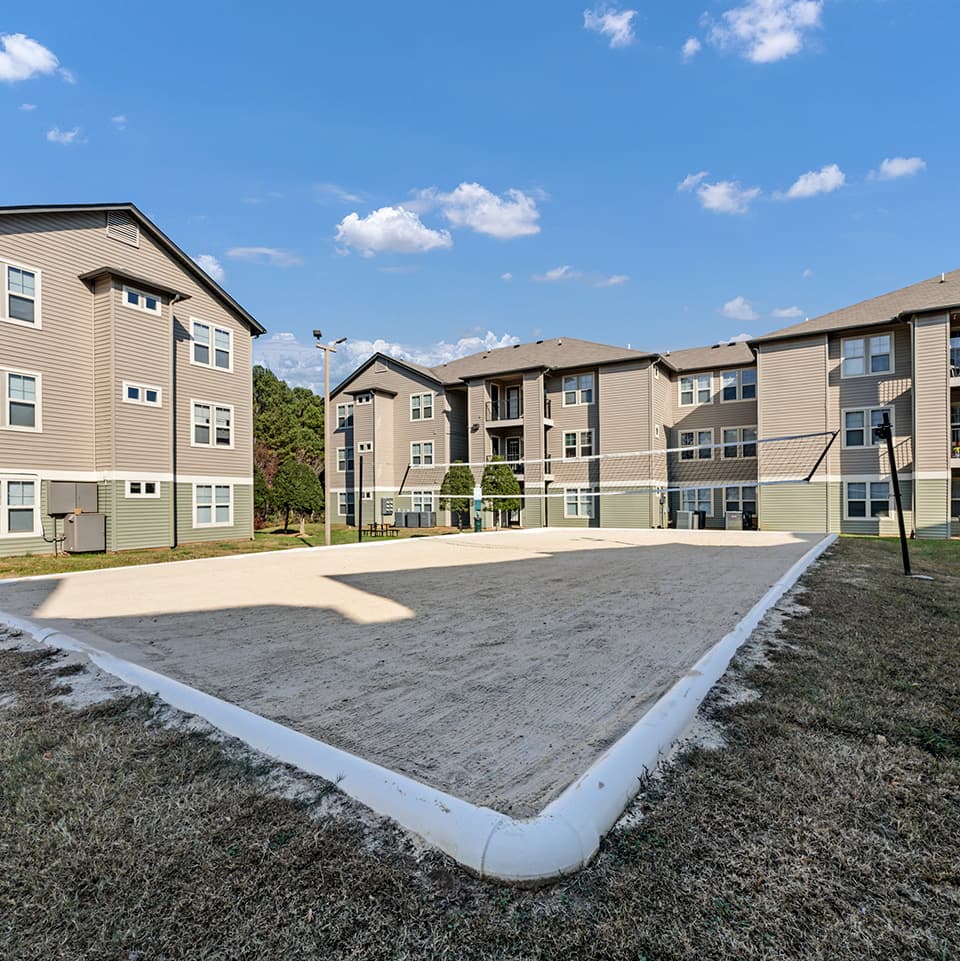 The-Wilde—Amenities—Grill-&-Volleyball-3