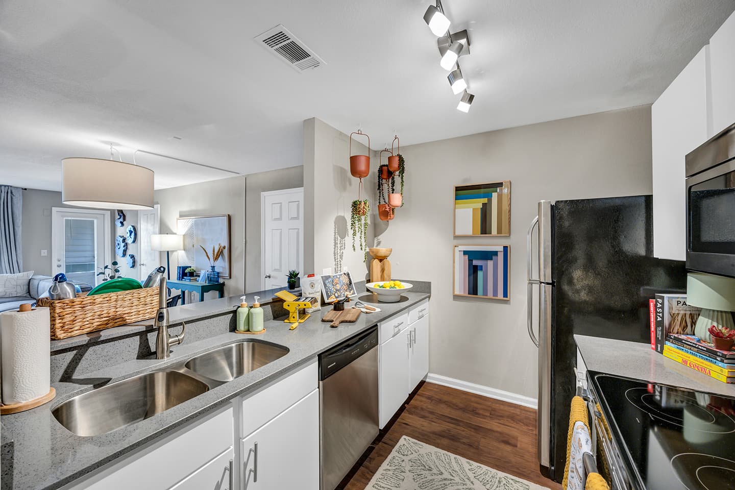 The-Wilde—Model—Kitchen-&-Dining-11